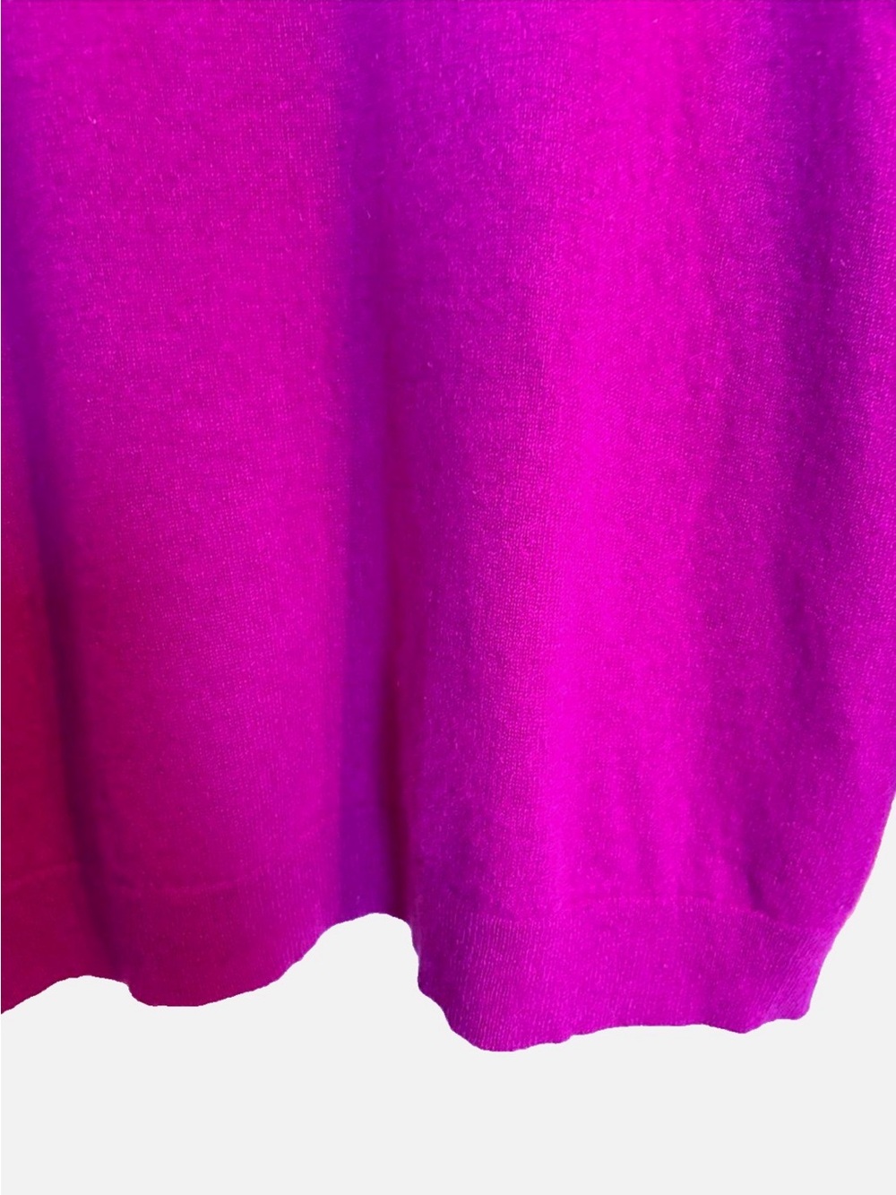 J.Crew 100% Cashmere Sweater M Fuchsia Pink Crew Neck Classic Knit - Picture 3 of 9